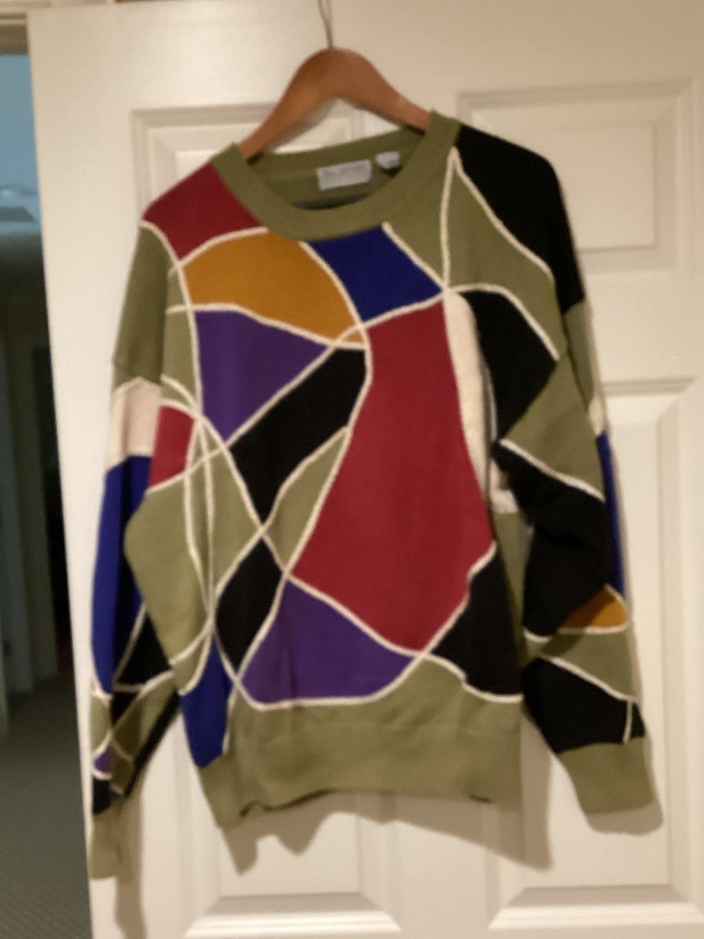Men’s wool sweater.